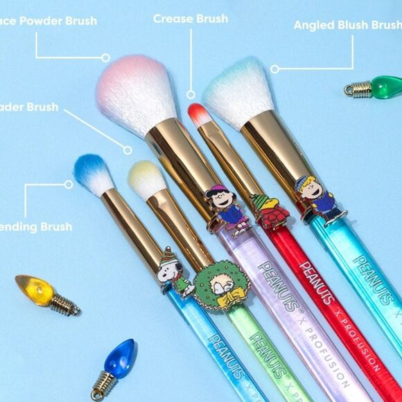 Profusion Cosmetics X Peanuts Holiday Merry & Bright Brush Set w/Cass - Picture 4 of 9